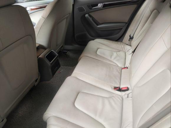 [上海·沪L] 二手奥迪奥迪A4L2011款 2.0 TFSI 舒适型