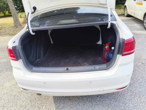 [苏州·鲁A] 二手大众朗逸2017款 1.6L 手动风尚版