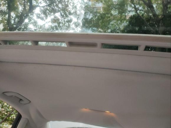 [上海·沪L] 二手奥迪奥迪A4L2011款 2.0 TFSI 舒适型