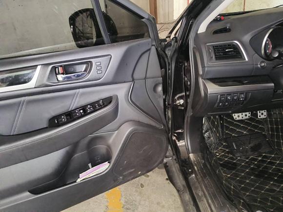 [深圳·豫C] 二手斯巴鲁傲虎2016款 2.5i 运动导航版