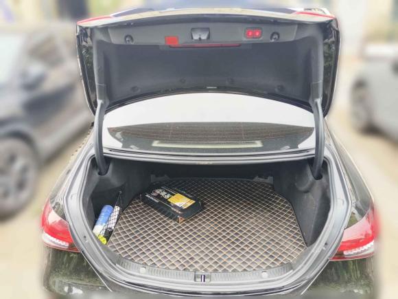 [南昌·赣A] 二手奔驰奔驰E级2022款 改款二 E 300 L 豪华型