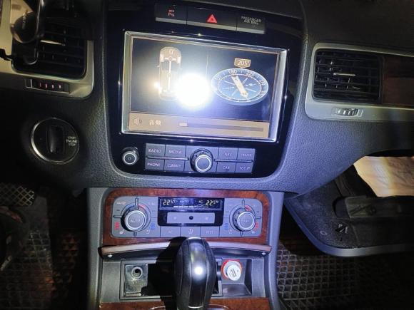 [广州·粤A] 二手大众途锐2011款 3.0TDI 柴油高配型