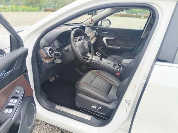 [合肥·皖A] 二手魏牌魏牌 VV52020款 1.5T 两驱颜先锋