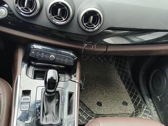 [成都·川A] 二手魏牌魏牌 VV72017款 2.0T 超豪型