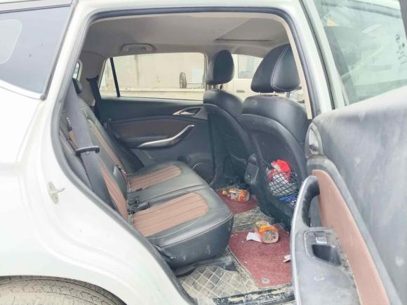 [青岛·鲁B] 二手比亚迪宋2016款 盖世版 1.5TI 手动精英型