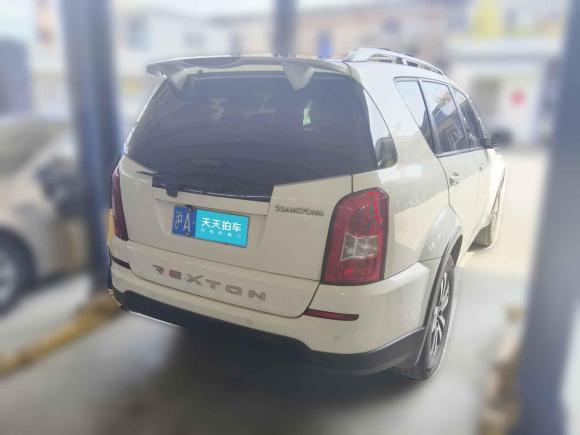 [上海·沪A] 二手双龙雷斯特W2014款 2.0T 四驱豪华导航版7座