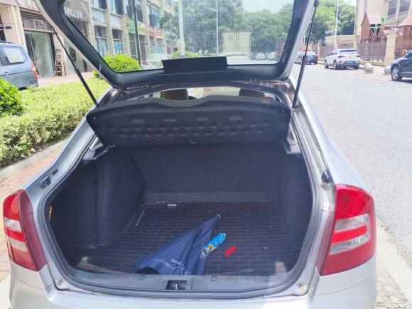 [南昌·赣A] 二手斯柯达明锐2015款 经典款 1.6L 手动逸致版