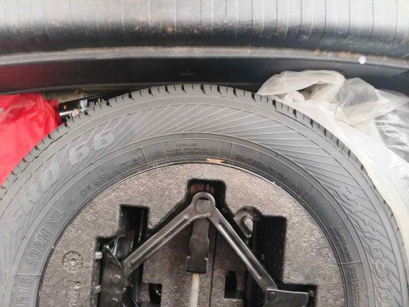 [嘉兴·赣E] 二手众泰众泰T5002018款 1.5T 自动尊享型