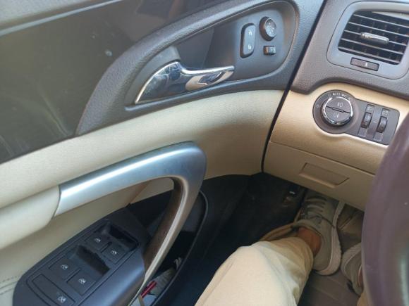 [武汉·粤B] 二手别克君威2014款 2.0L 精英时尚型