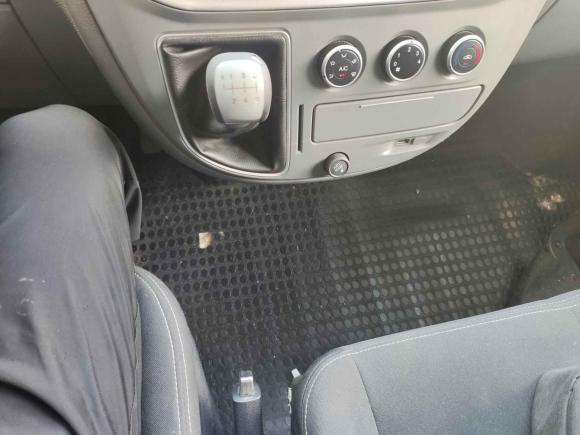 [合肥·苏C] 二手上汽大通MAXUS上汽大通MAXUS V802019款 2.5T经典款6挡手动傲运通短轴中顶5/6座