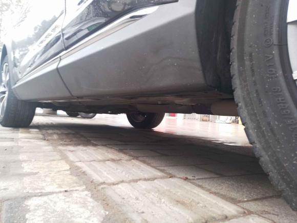 [无锡·苏B] 二手中华中华V72018款 280T DCT尊贵型 5座