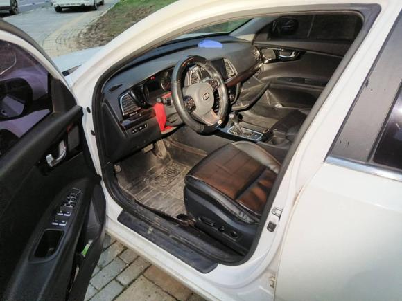 [南昌·赣A] 二手起亚起亚K42014款 1.8L 自动DLX