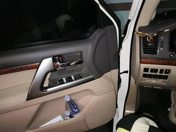 [青岛·鲁U] 二手丰田兰德酷路泽2012款 4.6L 自动VX-R