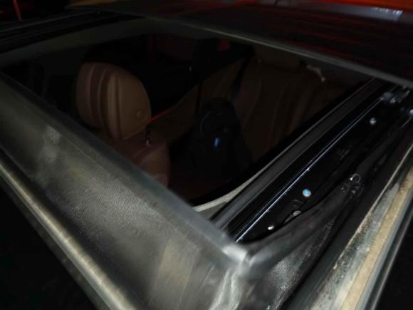 [武汉·鄂A] 二手奔驰奔驰E级2021款 E 300 L 运动时尚型