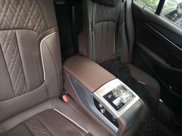 [上海·闽H] 二手宝马宝马5系2022款 改款 530Li 尊享型 M运动套装