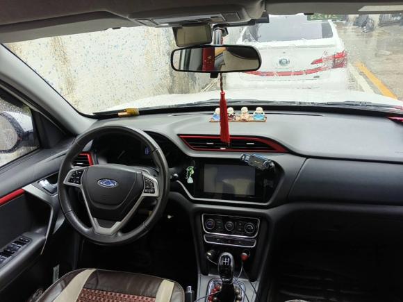 [深圳·粤B] 二手奇瑞瑞虎32016款 1.6L 手动智尚版