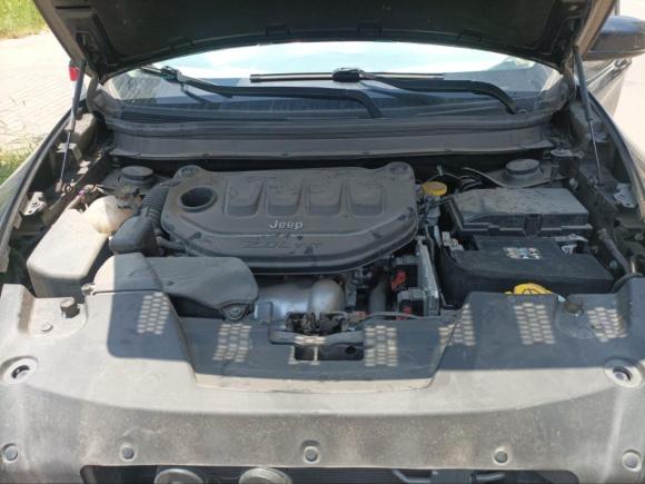 [义乌·浙G] 二手Jeep自由光2020款 2.0L 两驱经典运动版