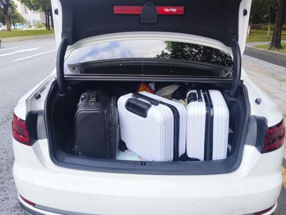 [广州·粤A] 二手奥迪奥迪A4L2019款 40 TFSI 进取型 国VI