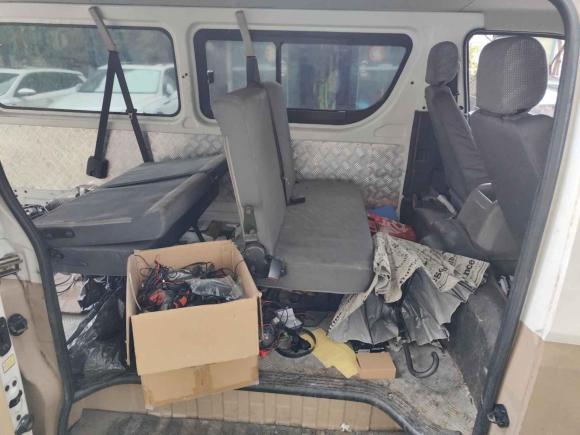 [上海·沪D] 二手福田风景G72016款 2.0L商运版短轴平顶4Q20M