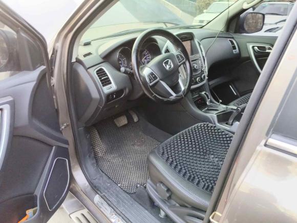 [济南·鲁A] 二手江铃驭胜S3502013款 2.4T 自动两驱柴油豪华版5座