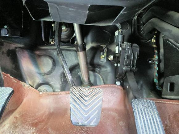 [西安·陕A] 二手长安逸动XT2013款 1.6L 手动俊酷型 国IV