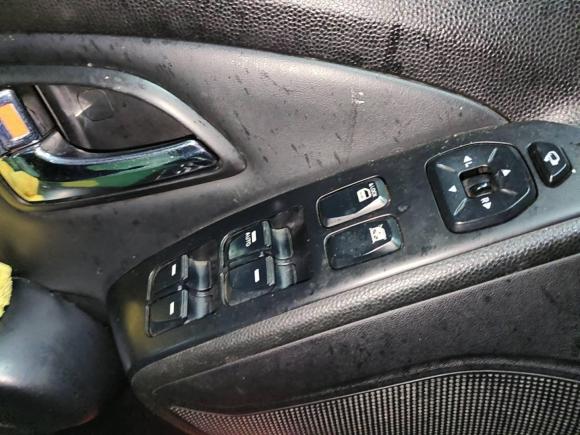 [义乌·浙G] 二手现代北京现代ix352012款 2.0L 自动两驱新锐版GL