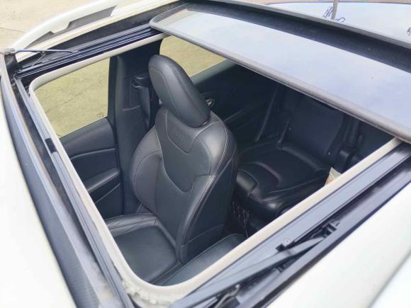 [常州·苏D] 二手Jeep自由光2017款 2.0L 优越版