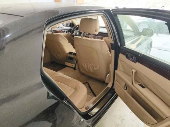 [成都·川A] 二手大众辉腾2011款 3.6L V6 5座加长舒适版