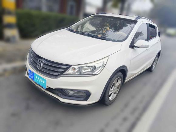 [济南·鲁S] 二手宝骏宝骏3102016款 1.2L 手动豪华型