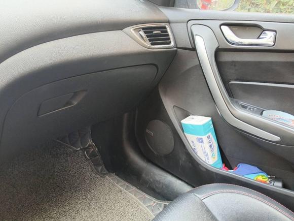 [青岛·鲁B] 二手奇瑞艾瑞泽52017款 1.5L 手动领潮版