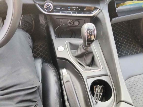 [青岛·鲁U] 二手长安逸动2022款 PLUS 1.6L GDI 手动精英型