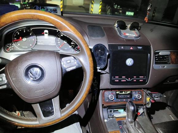 [南京·苏A] 二手大众途锐2011款 3.0TDI 柴油舒适型