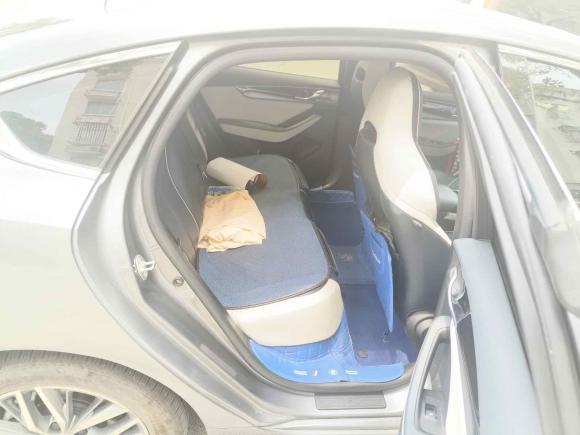 [上海·沪A] 二手比亚迪秦PLUS2021款 EV 500KM 尊贵型