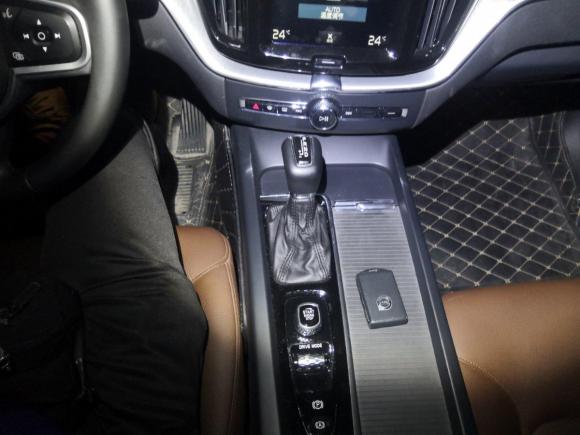 [上海·沪E] 二手沃尔沃沃尔沃XC602019款 T5 四驱智逸版 国V