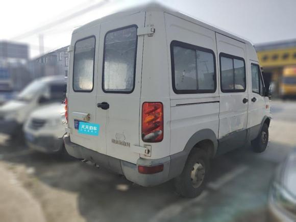 [上海·苏F] 二手依维柯都灵2009款 2.5T-A32基本型