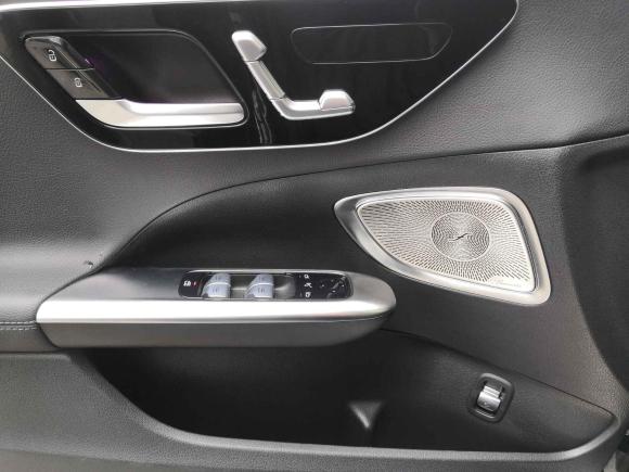 [南昌·粤W] 二手奔驰奔驰C级2022款 C 200 L 运动版