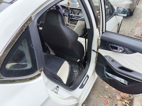 [上海·苏F] 二手东南V5菱致2017款 1.5L 手动新贵型