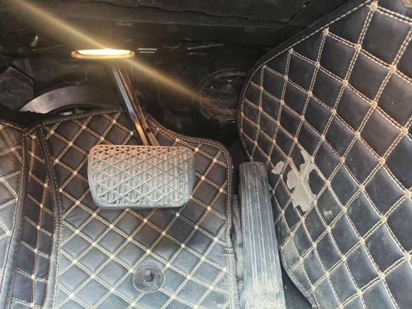 [济南·鲁Q] 二手奔驰奔驰C级2020款 C 260 运动版