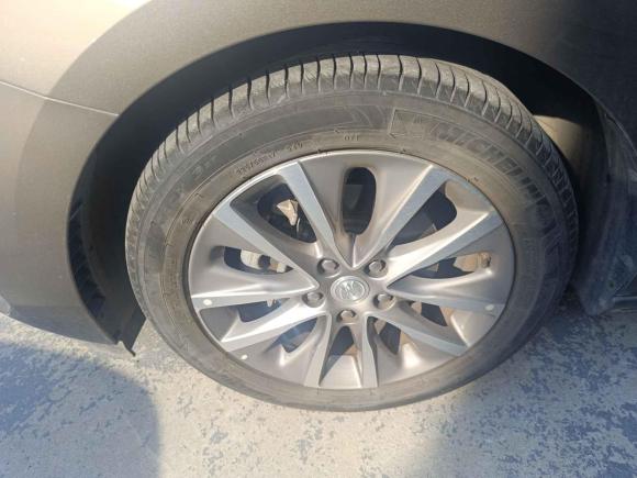 [深圳·粤B] 二手别克别克GL62021款 323T 轻混动互联豪华型