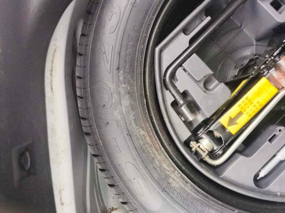 [杭州·皖A] 二手雪铁龙雪铁龙C3-XR2017款 1.6L 自动时尚型