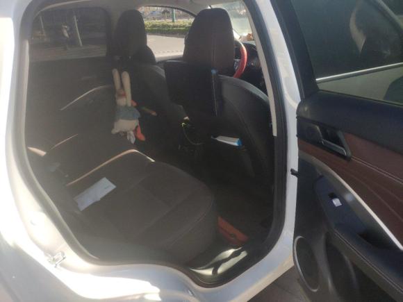 [济南·鲁A] 二手魏牌魏牌 VV62021款 2.0T 两驱智享+