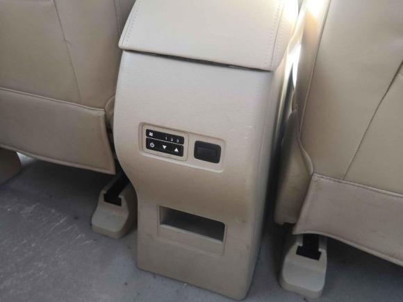 [金华·浙G] 二手宝骏宝骏7302015款 1.8L 手动舒适ESP版 7座