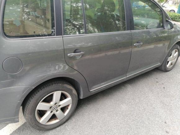 [上海·苏E] 二手大众途安2011款 1.4T DSG智雅版5座