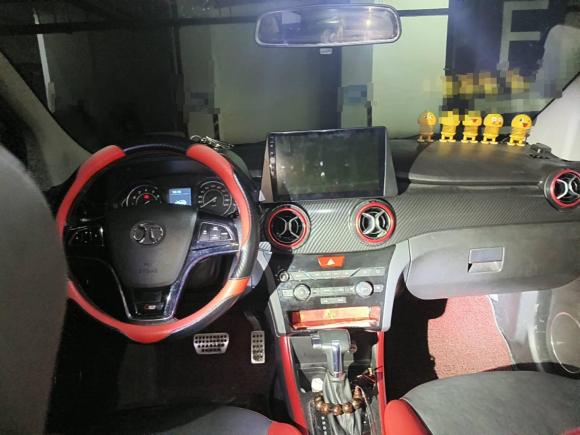 [合肥·皖A] 二手北京汽车绅宝X252015款 1.5L 自动精英型