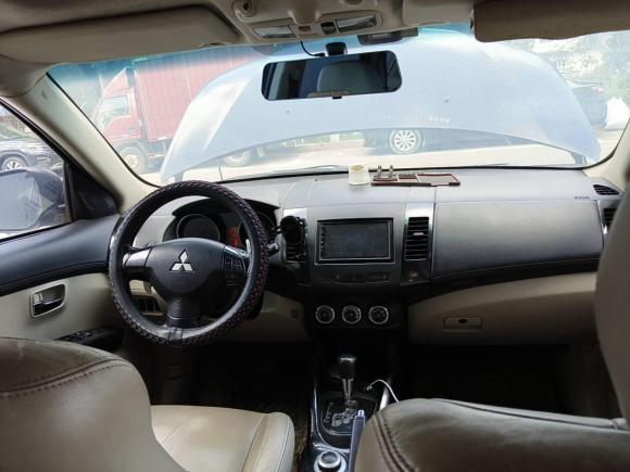 [温州·浙C] 二手三菱欧蓝德2010款 劲界 2.4 时尚版