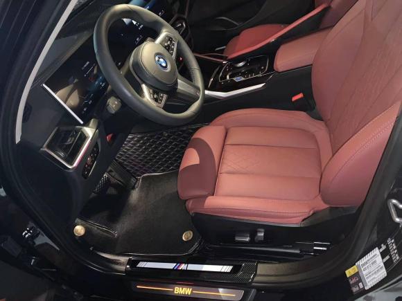 [南京·苏A] 二手宝马宝马i32022款 eDrive 35 L