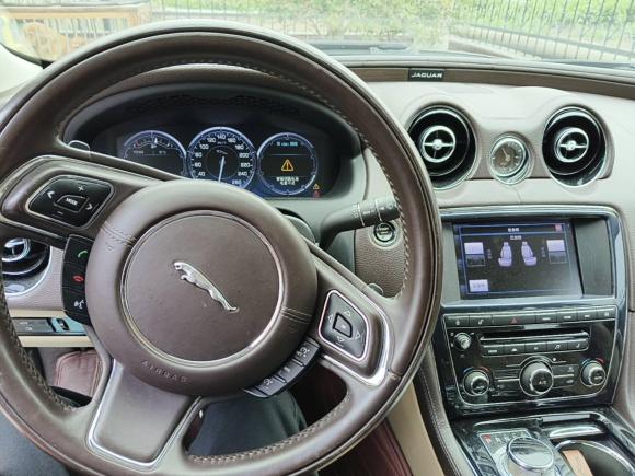 [南通·苏A] 二手捷豹捷豹XJ2014款 XJL 2.0T 两驱典雅商务版