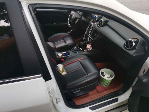 [湖州·浙E] 二手东南东南DX32016款 1.5T CVT尊贵型