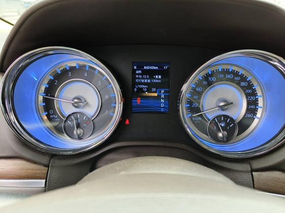 [武汉·鄂A] 二手克莱斯勒克莱斯勒300C2014款 3.0L 卓越版