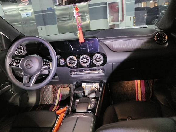 [上海·沪A] 二手奔驰奔驰EQA2022款 EQA 260